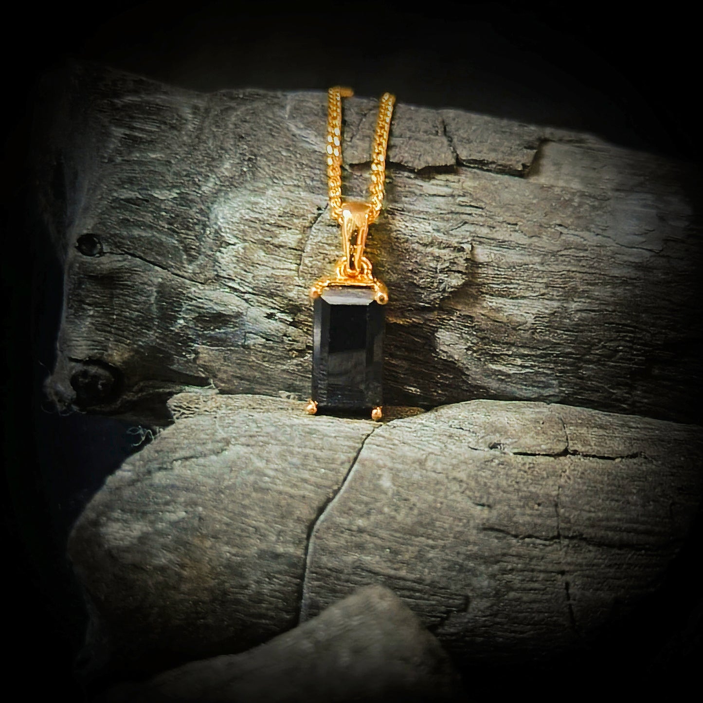 Black rectangle cut necklace for women 