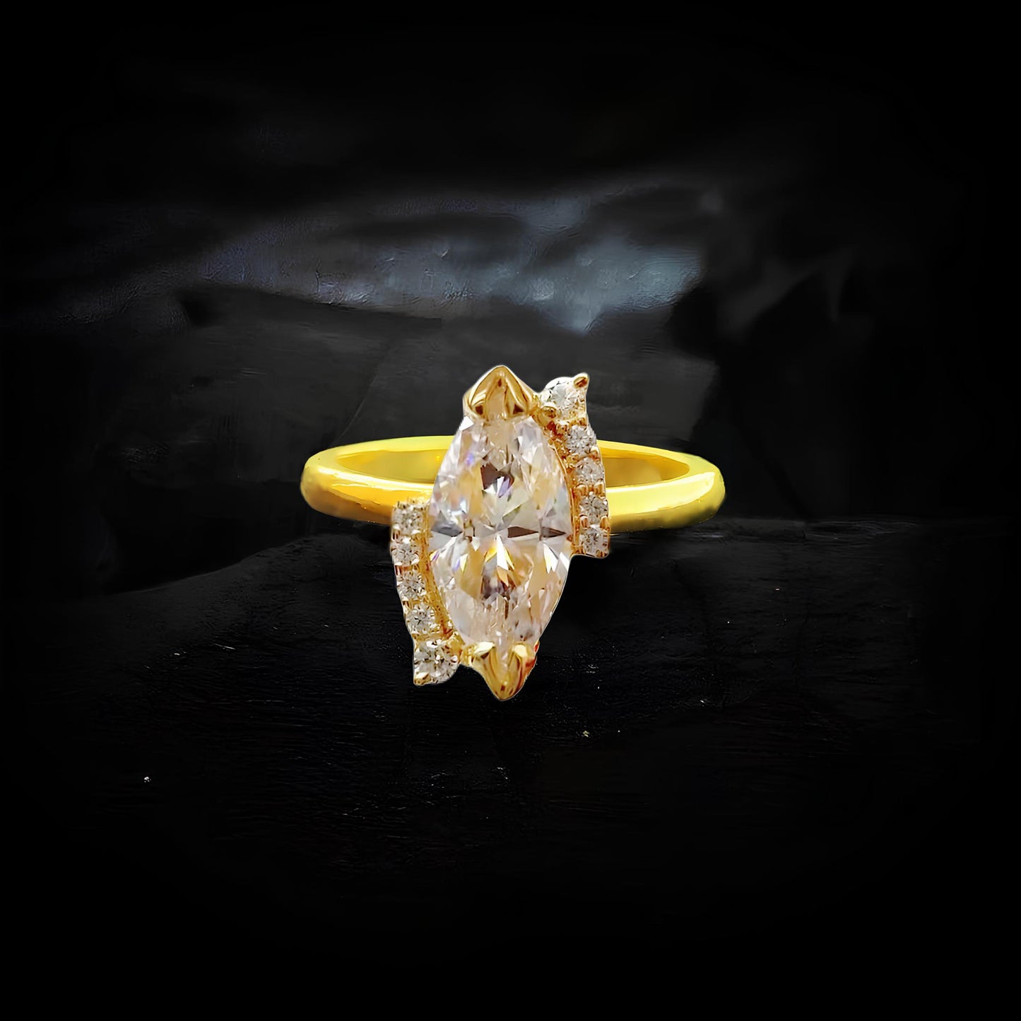 Marquise cut round cut ring 