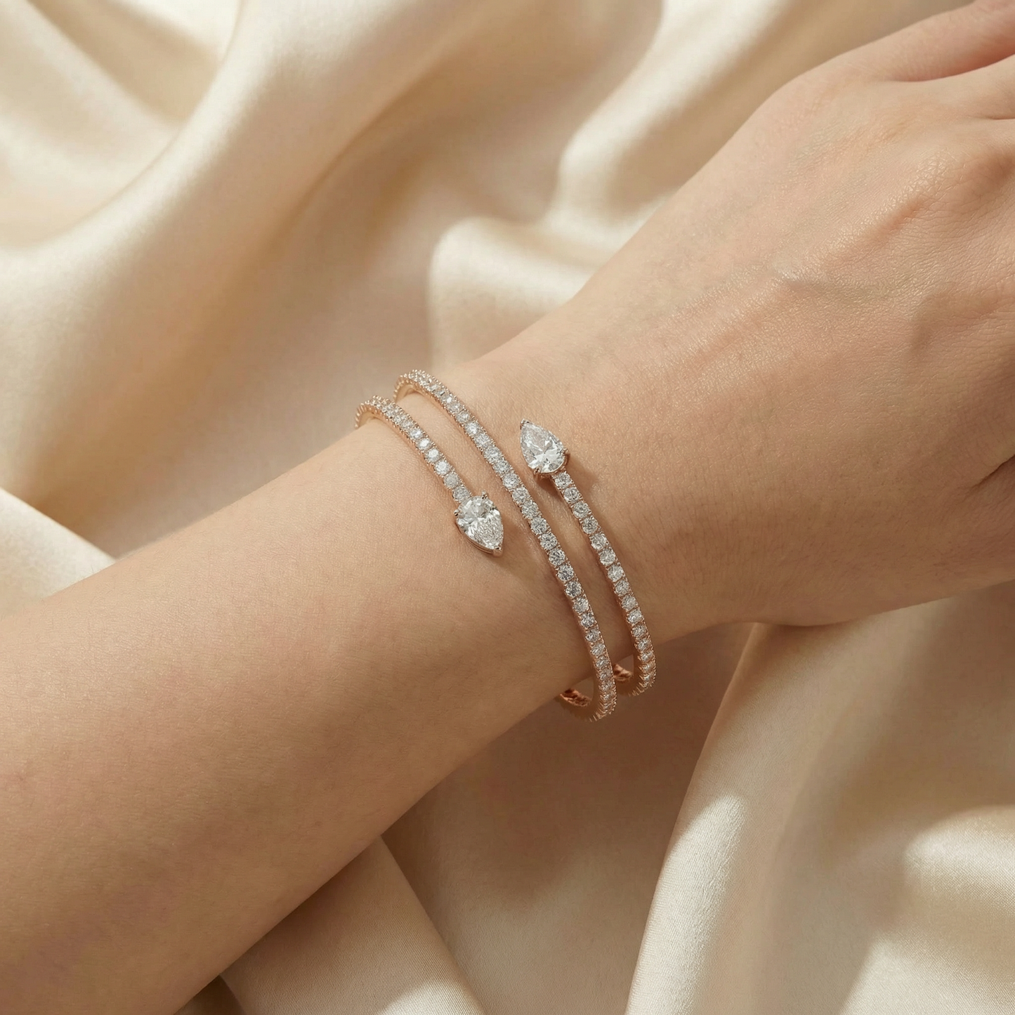 Pear cut diamond bracelet for women 