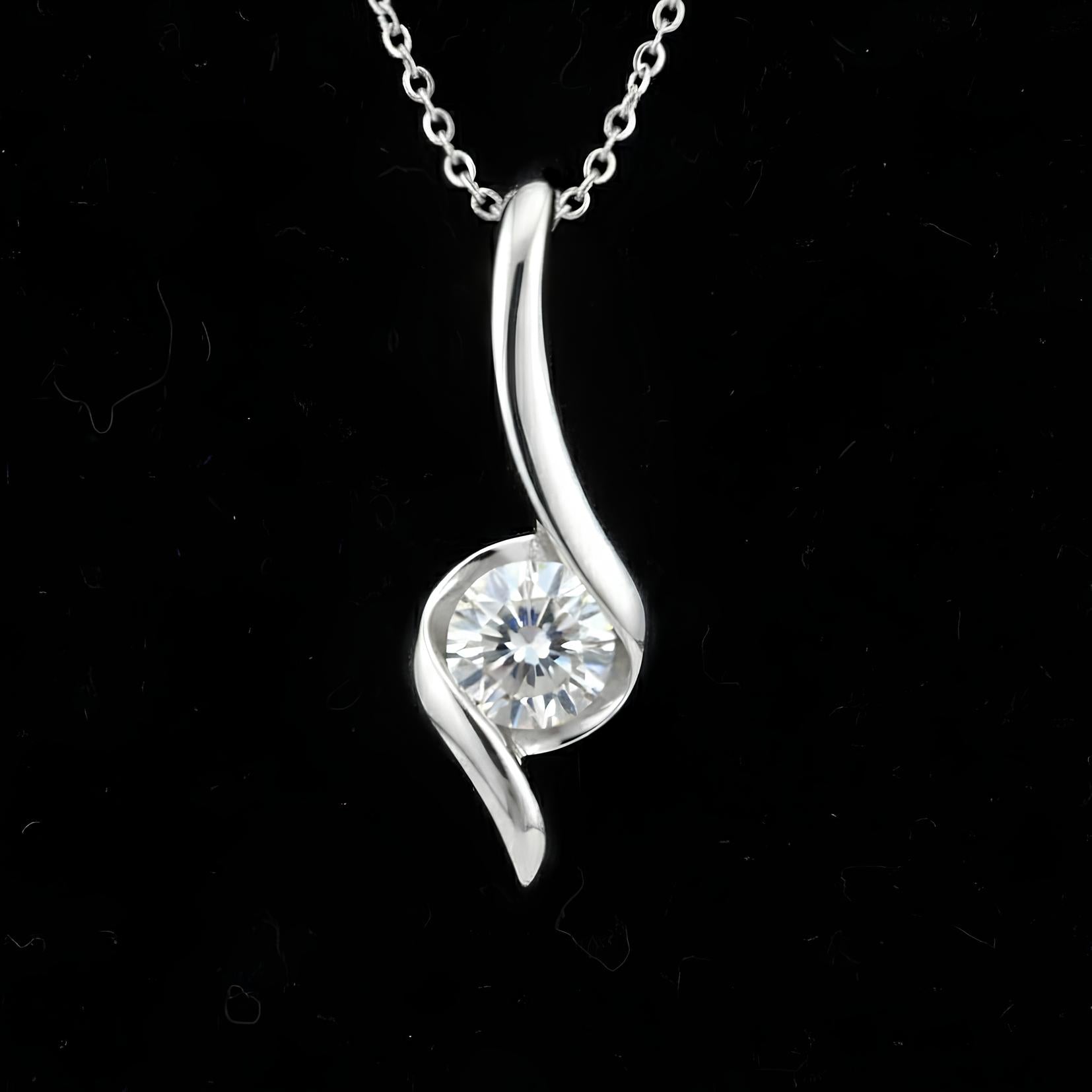 Premium luxurious diamond jewellery pendant necklace 