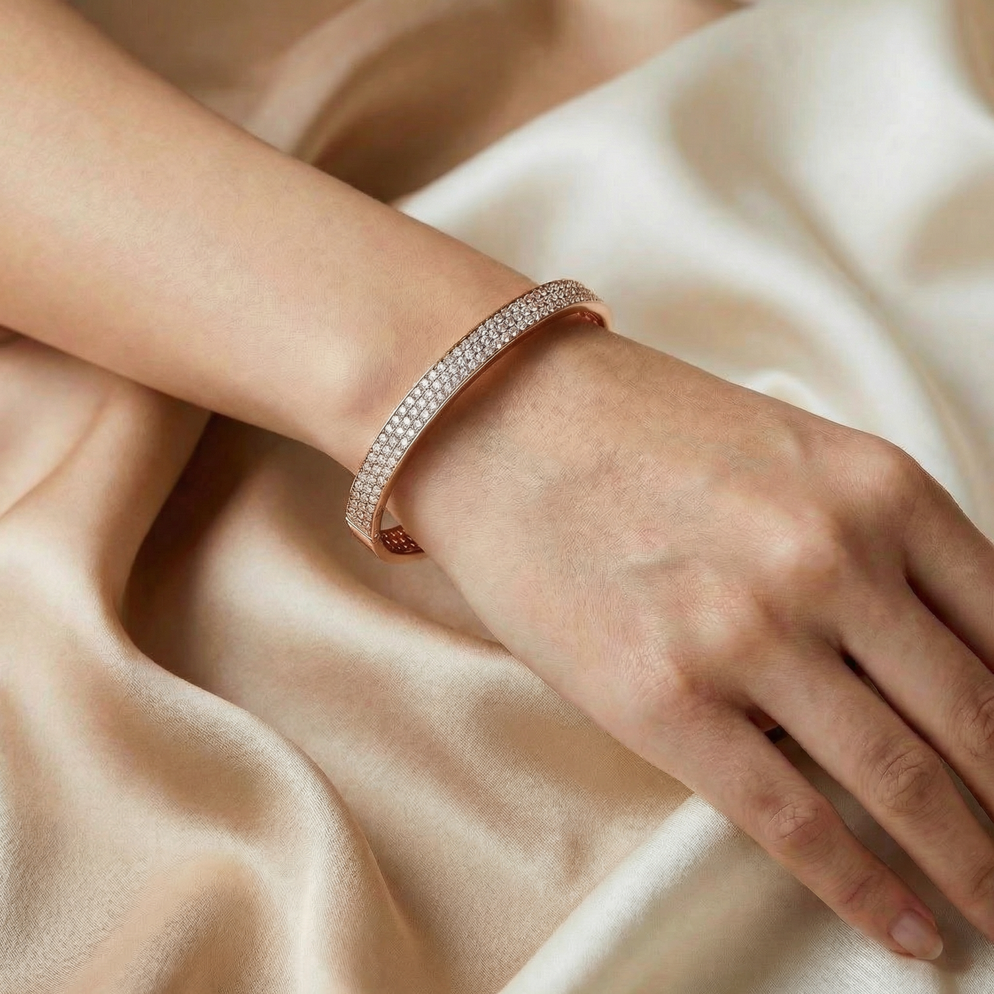 Rose gold bracelet for women 