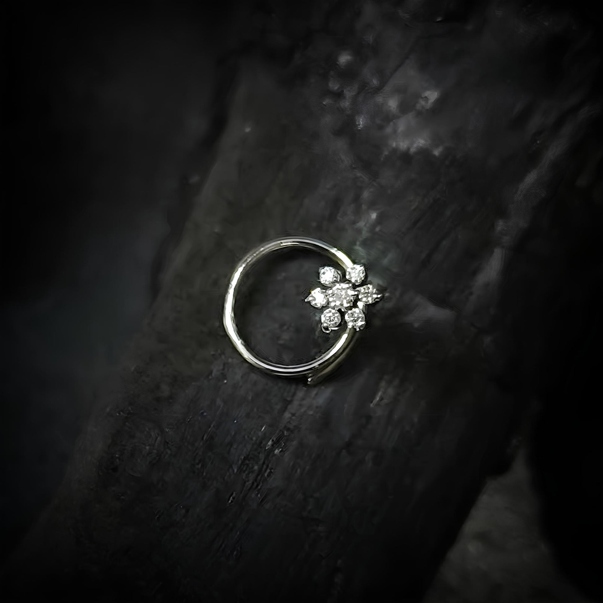 Nose Stud Diamond Nose Pin Flower Silver Nostril Screw closure