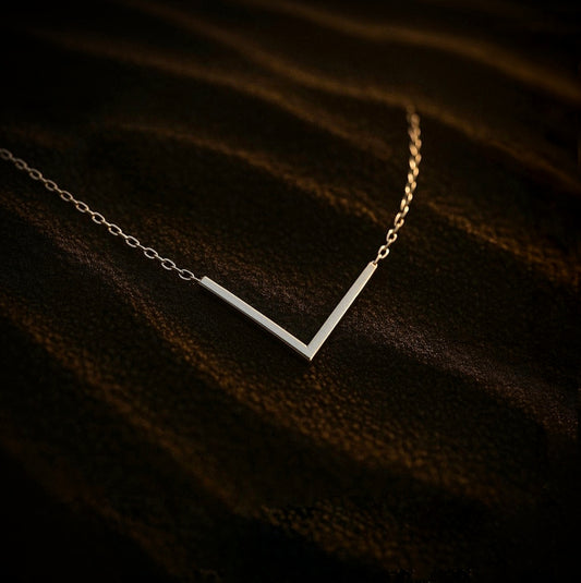 V silver minimalist necklace 