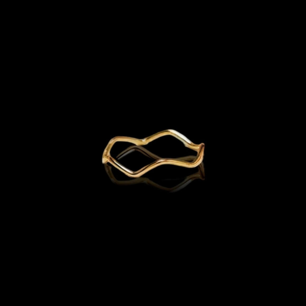 long wave zig zag ring black shot