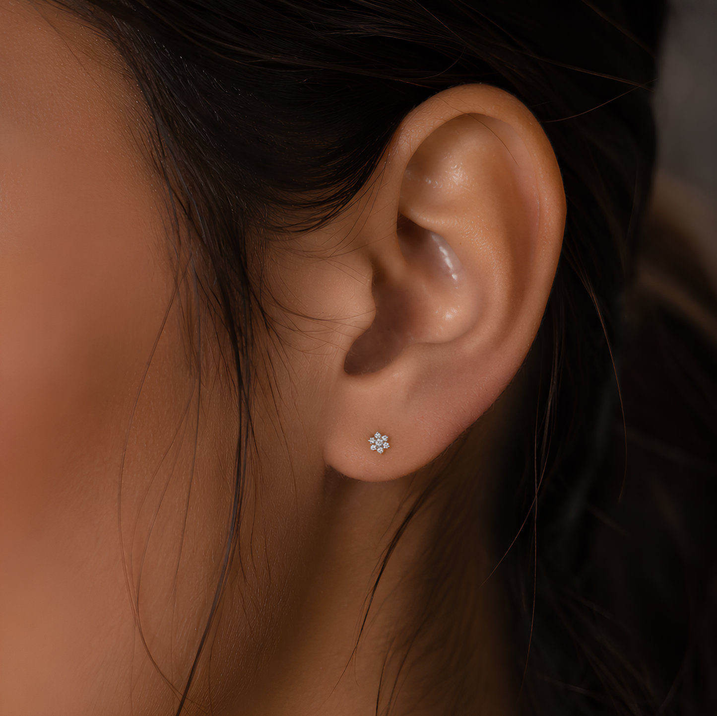 Flat Back Labret Silver Flower Diamond Earrings Stud with Screw closer